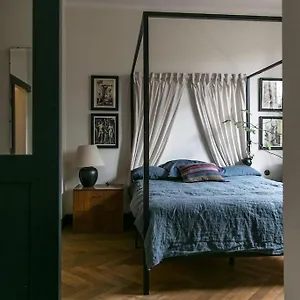 Dark Blue Apartament