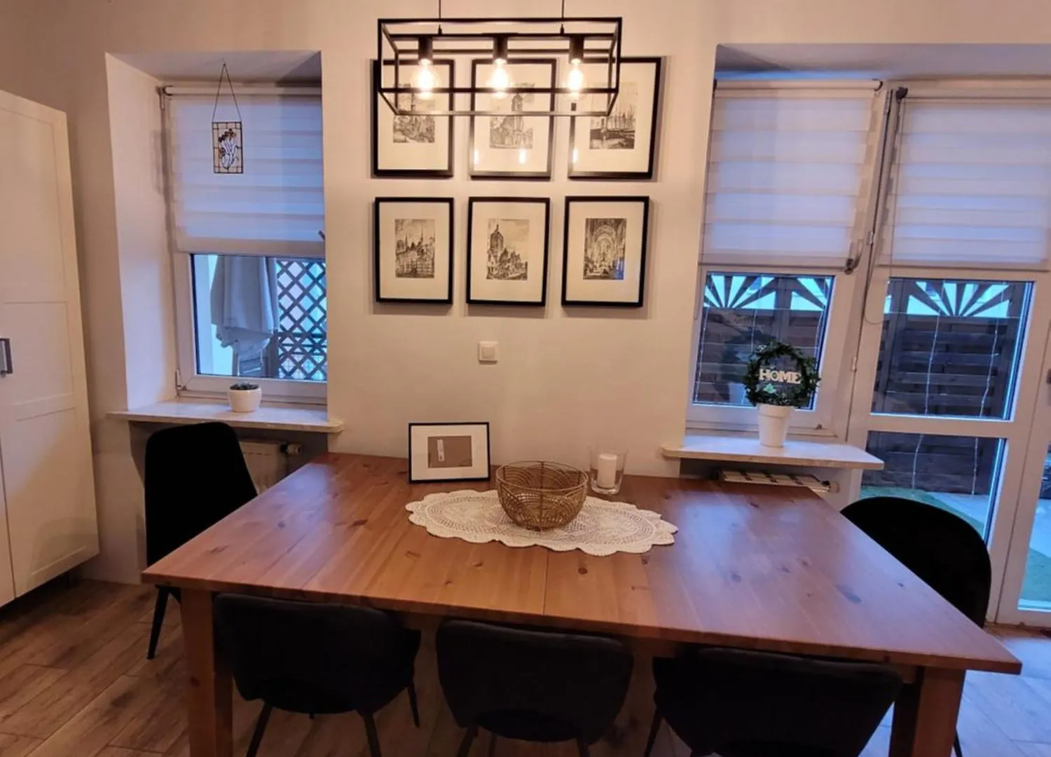 דירות ורשה Apartament Czerwone Maki